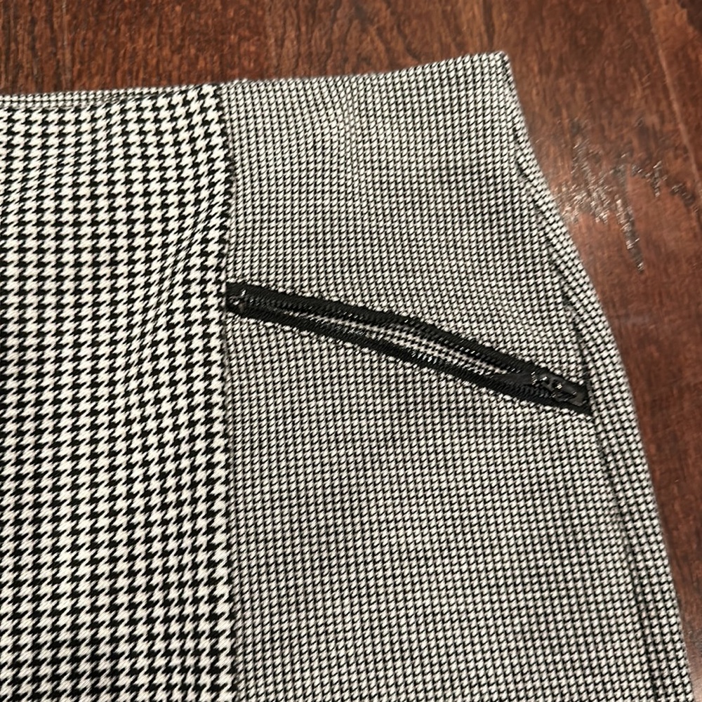 like new - Picture 2 of 4